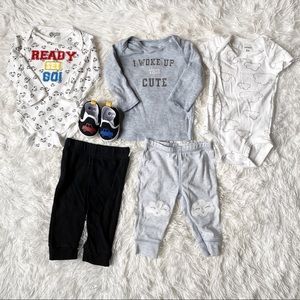 Bundle of 2 Baby Size 0-3 Months Outfits Set